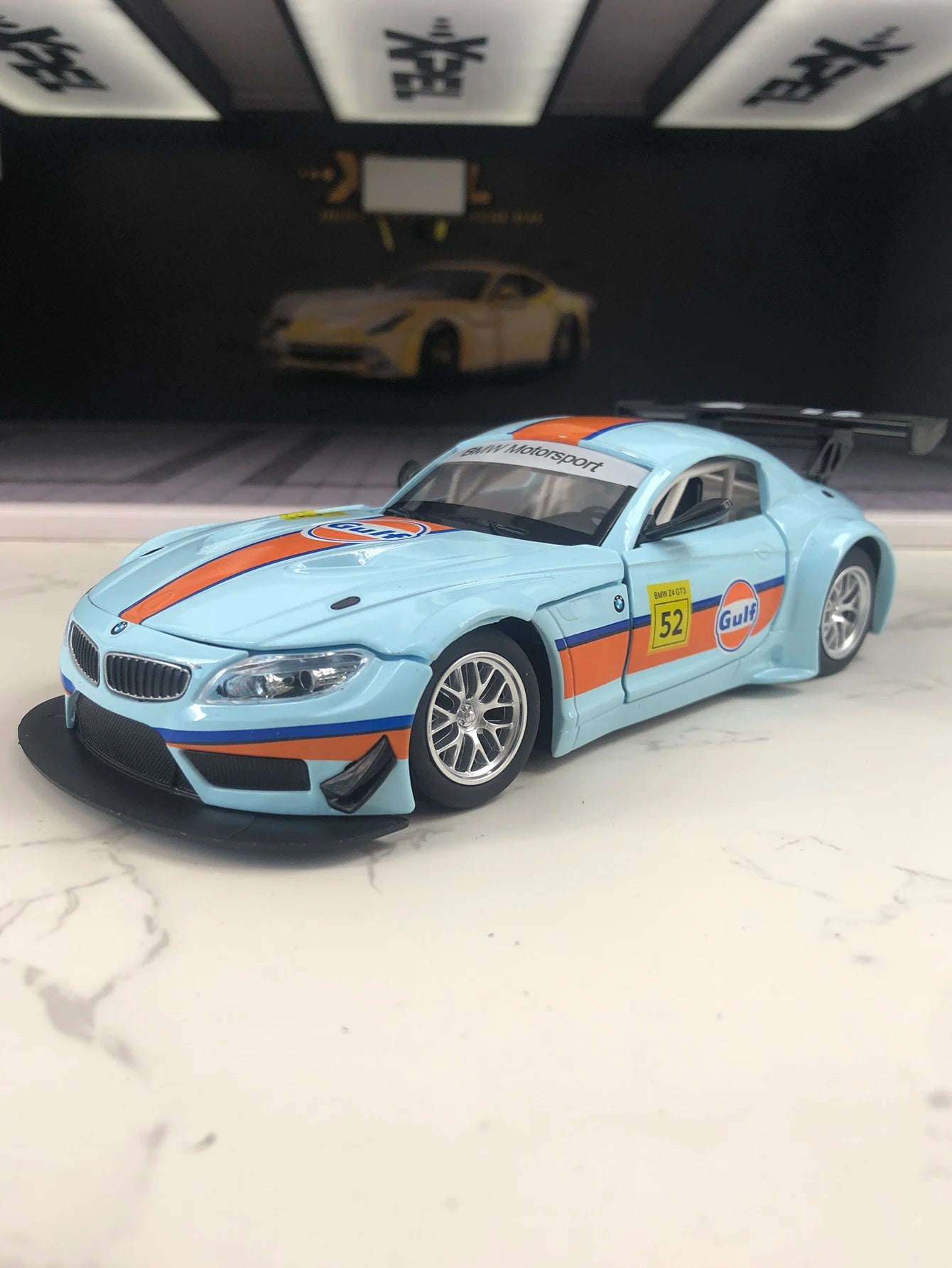 CCA 1:24 simulation zinc alloy BMW Z4 GT3 Gulf model car, static ornament, metal collectible gift car