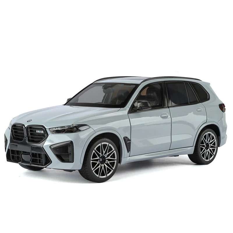 1:18 simulation BMW X5M alloy car model four doors and the front hood and trunk door can be opened rich details, finely crafted