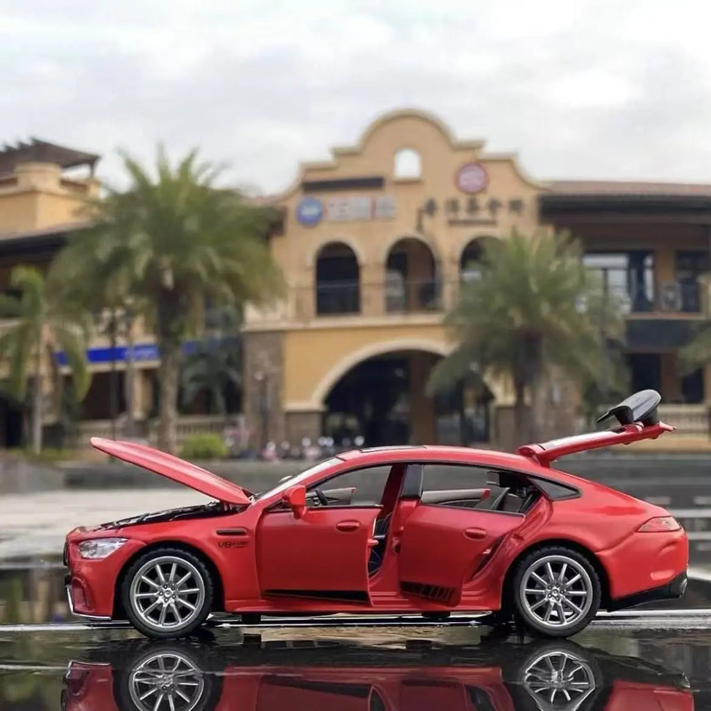 1: 32 Mercedes Benz AMG GT63 Children's high-end ornaments, gifts, and toys with sound and light alloy die-casting models