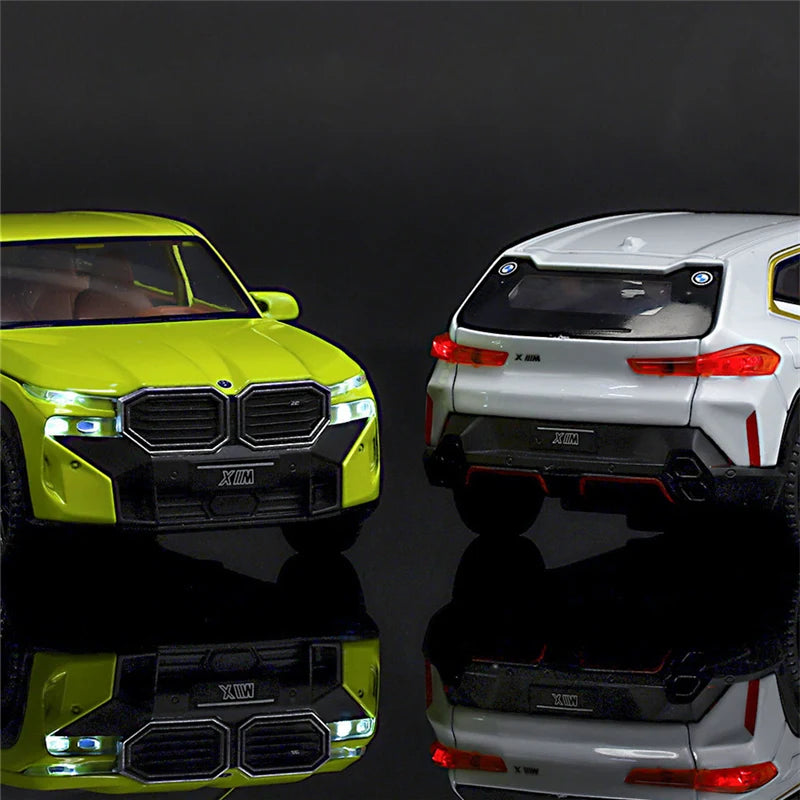 1:32 The XM SUV Alloy Sports Car Model Diecast Metal Toy New Energy Car Vehicles Model Simulation Sound and Light Childrens Gift