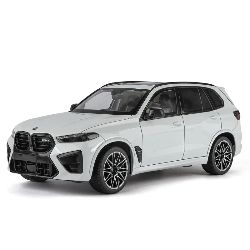 1:18 simulation BMW X5M alloy car model four doors and the front hood and trunk door can be opened rich details, finely crafted