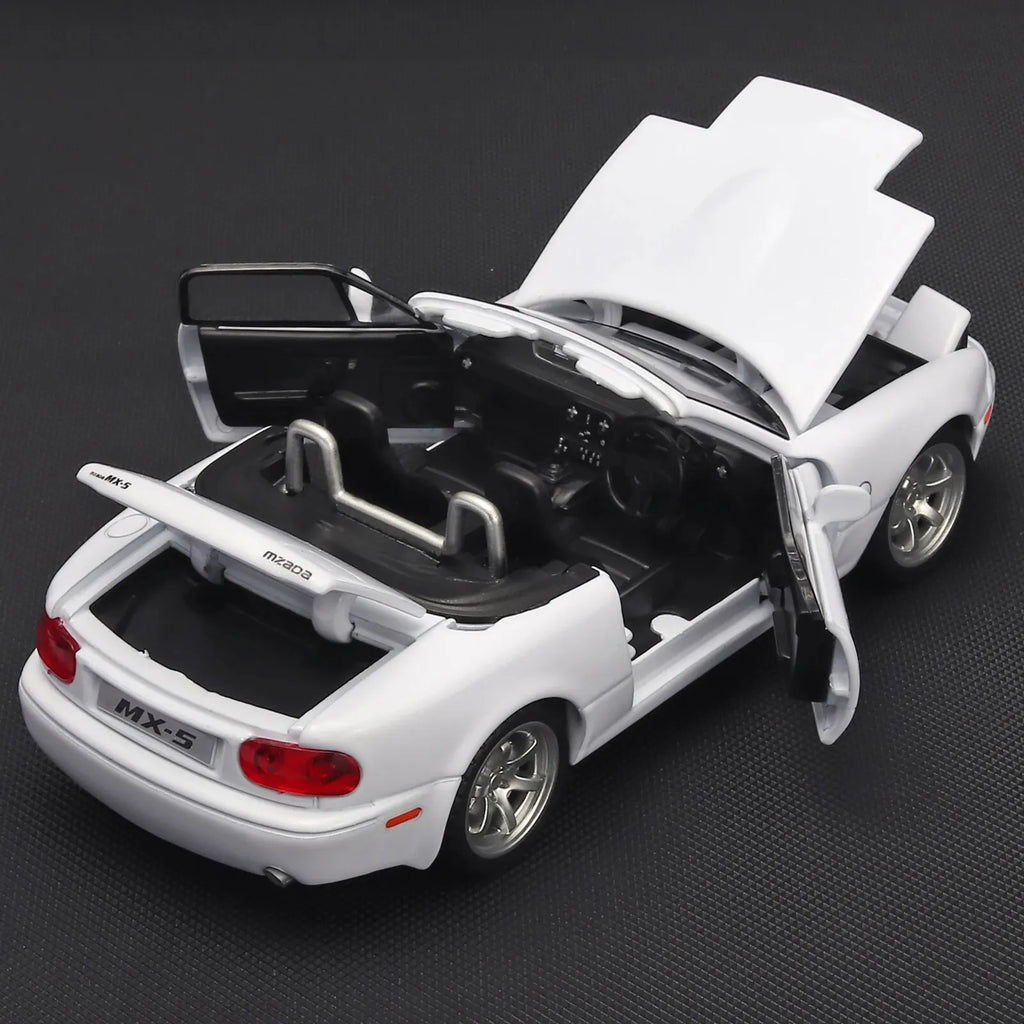 1:32 Mazda MX-5 Alloy Model Car - Multi-Purpose Gift Item, Decorative Home Accessory, and Fun Children's Toy